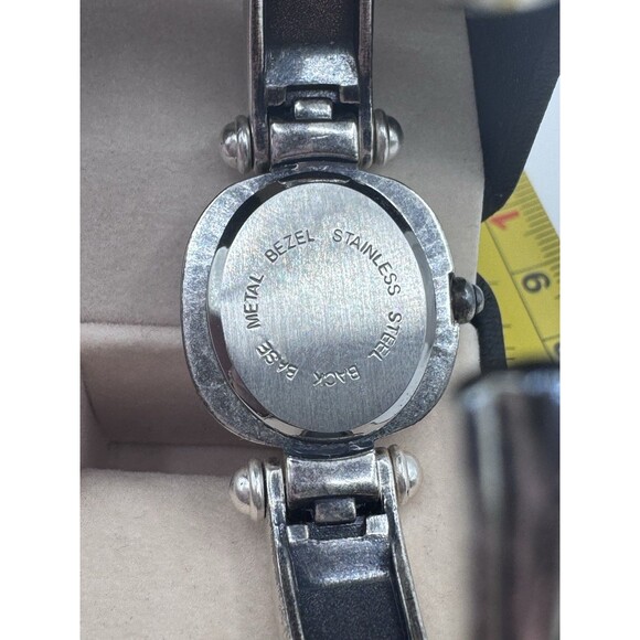 Vintage Pedre Watch Women Silver Tone Square Open Hinge Band Needs Battery - Picture 6 of 10